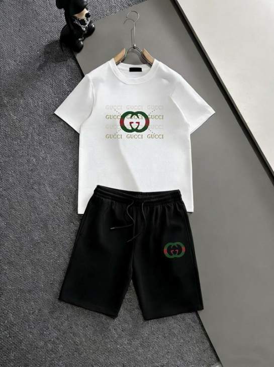 Picture of Gucci Shirt Pant Suits _SKUGucciM-5XLkdtr12522261
